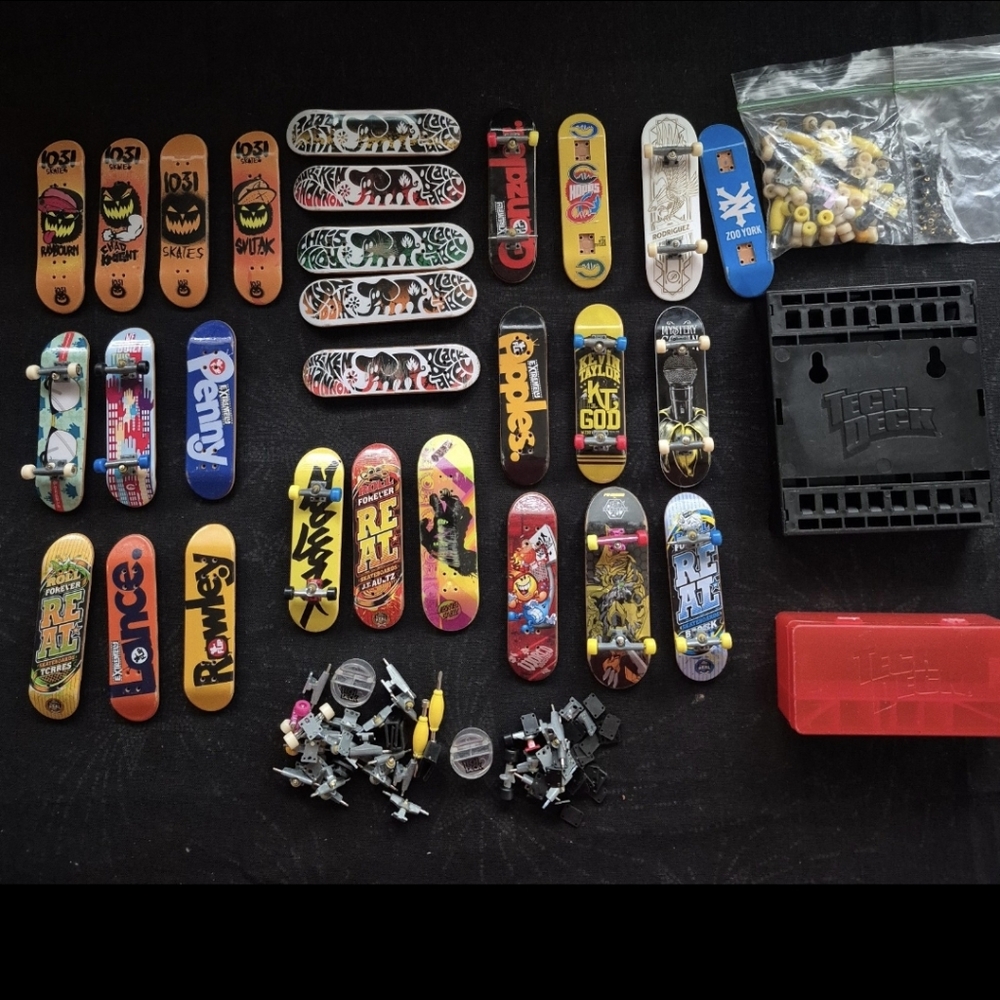 Vintage Lot Tech Deck Finger Boards And Accessories 90s 2000s